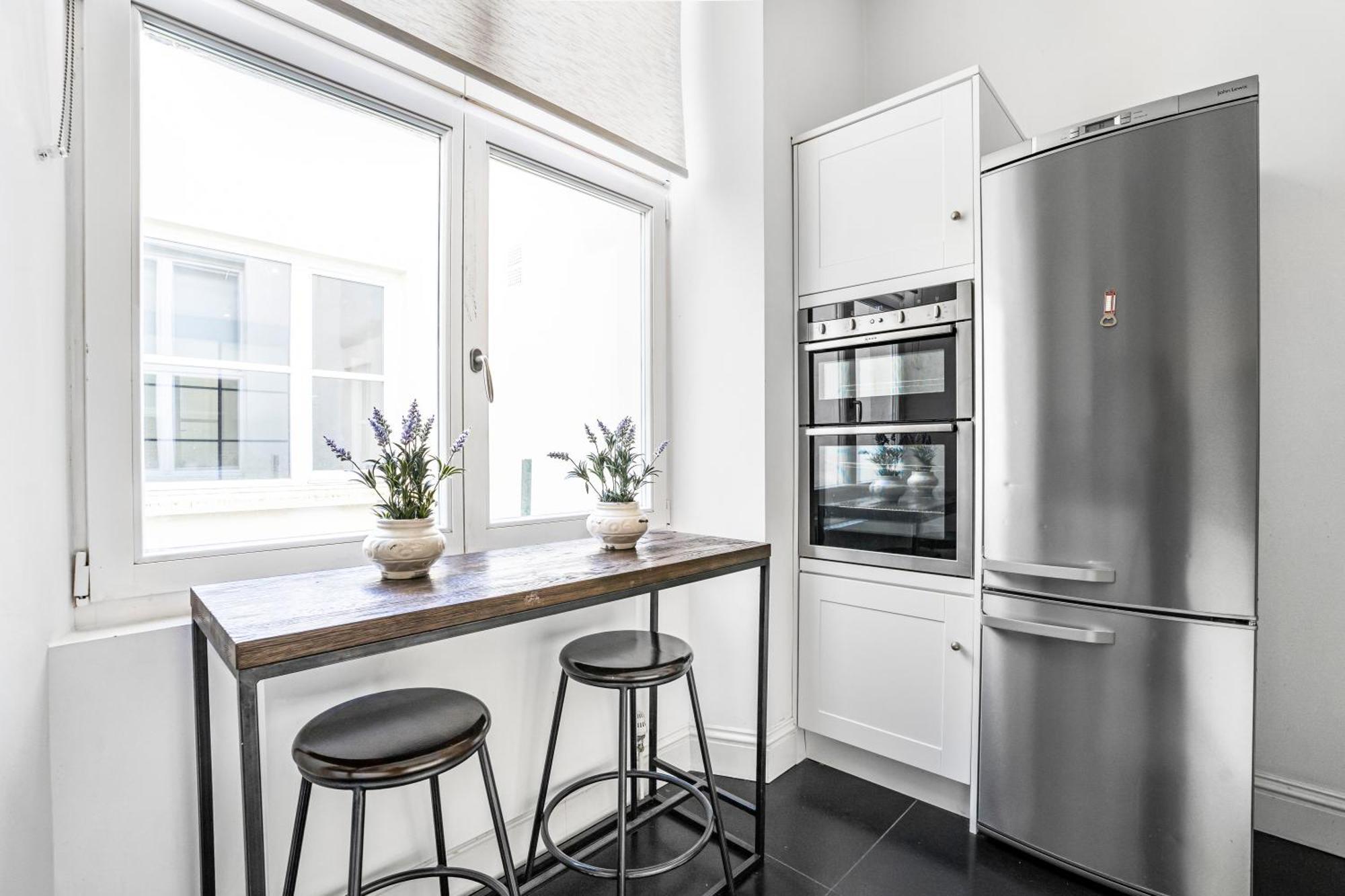 Appartement Classy High Ceilings 2 Bdr Next To Hyde Park