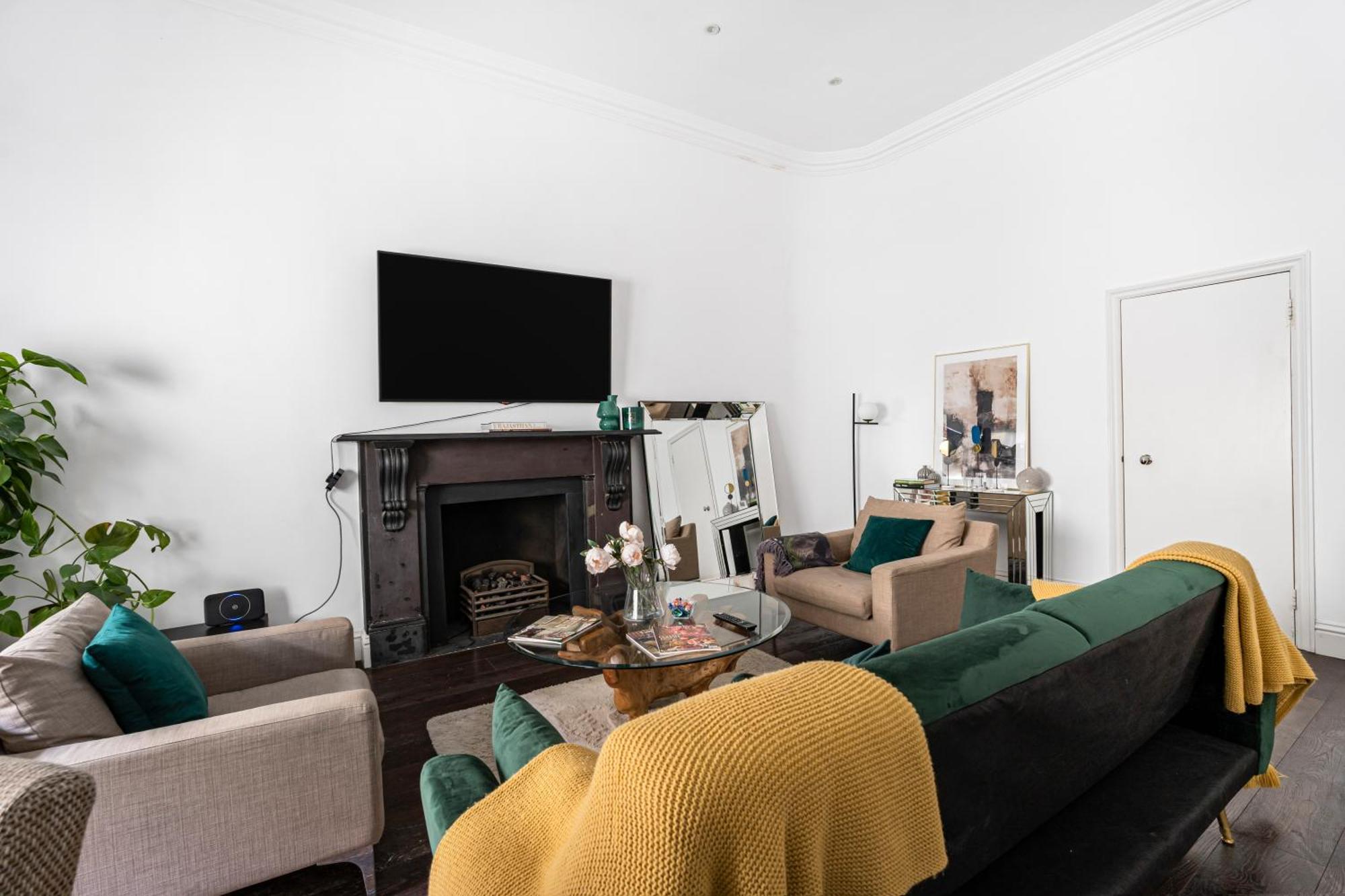 Classy High Ceilings 2 Bdr Next To Hyde Park *